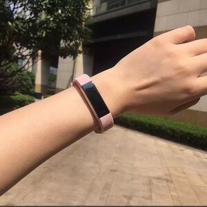 Fitbit Alta HR Women’s watch